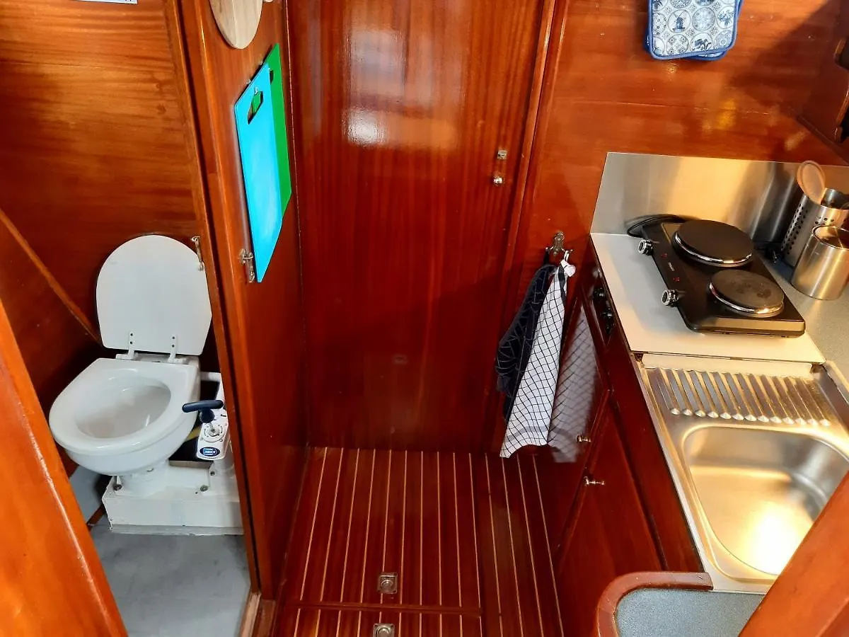 Bateau-hôtel Hotel Motorjacht Flint à Amsterdam