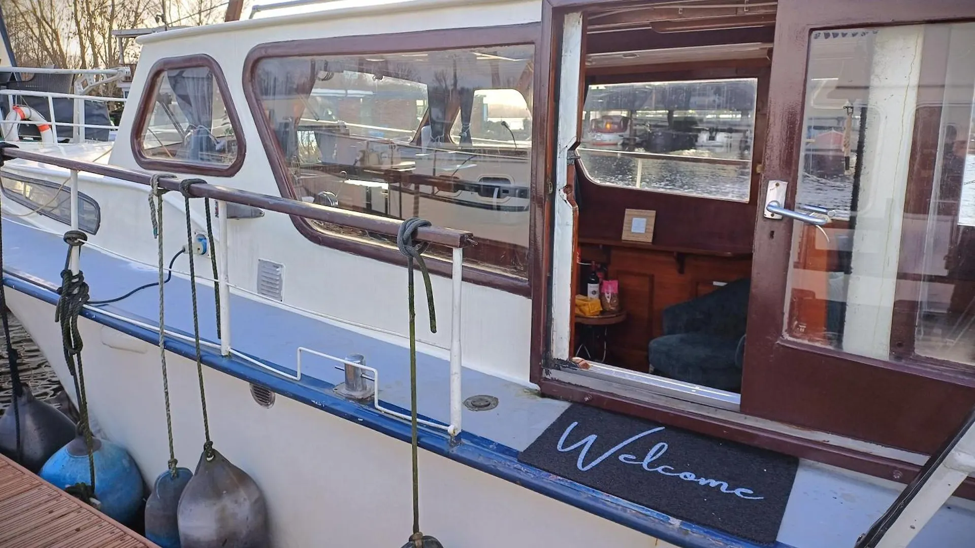 Hotel Motorjacht Flint à Amsterdam Bateau-hôtel